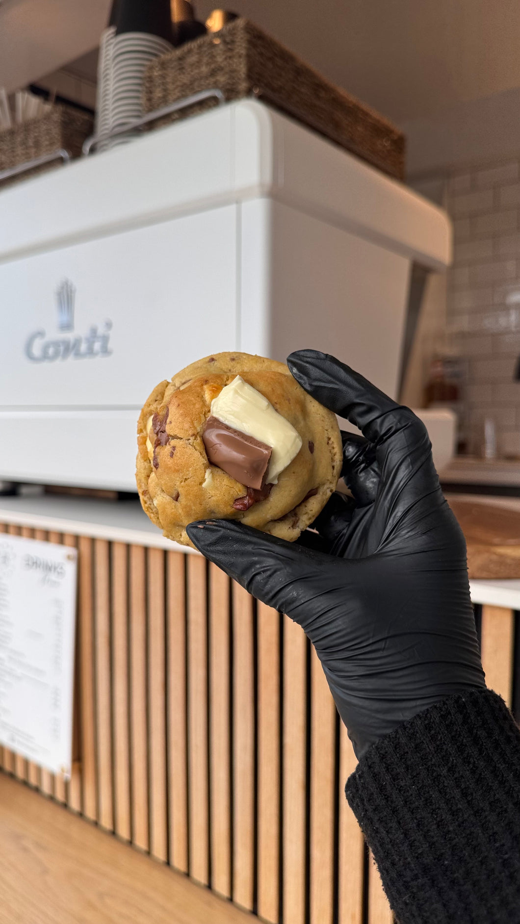 1 x Galaxy & milkybar cookie