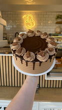 Load image into Gallery viewer, Traditional cake
