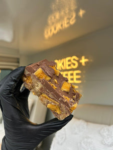 1 x Crunchie tiffin