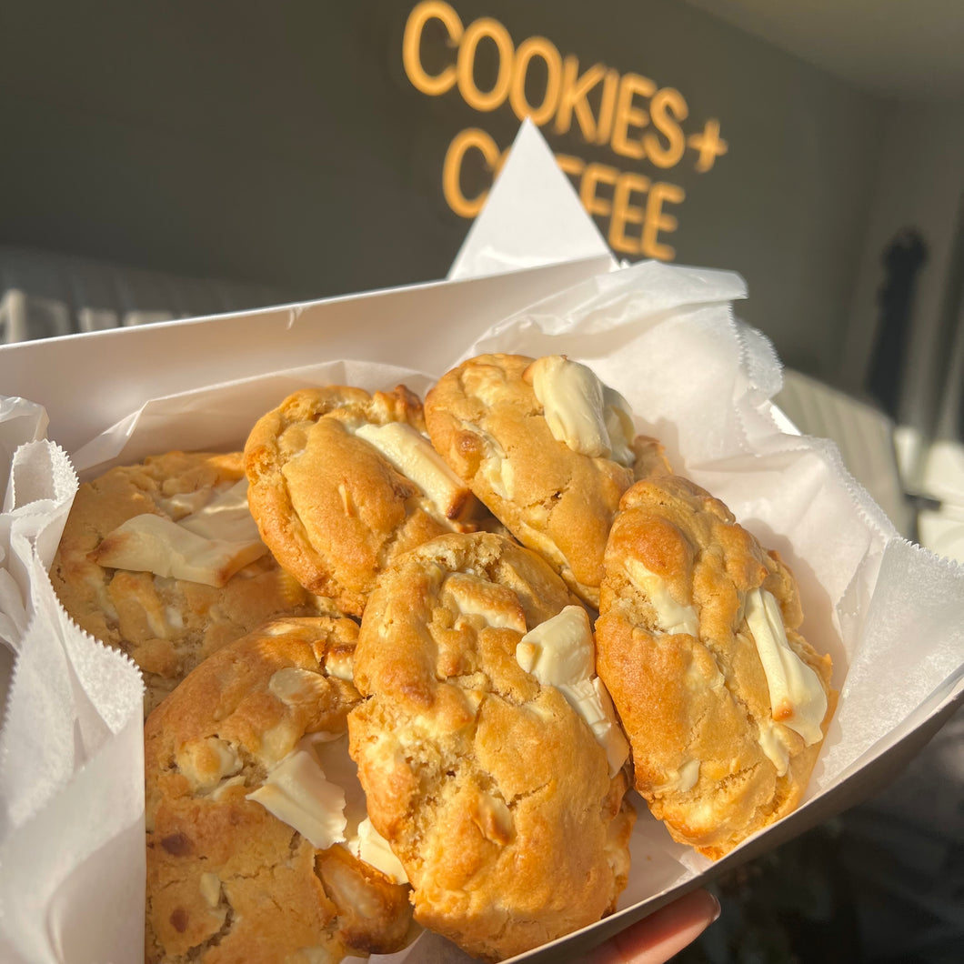Milkybar White Cookies